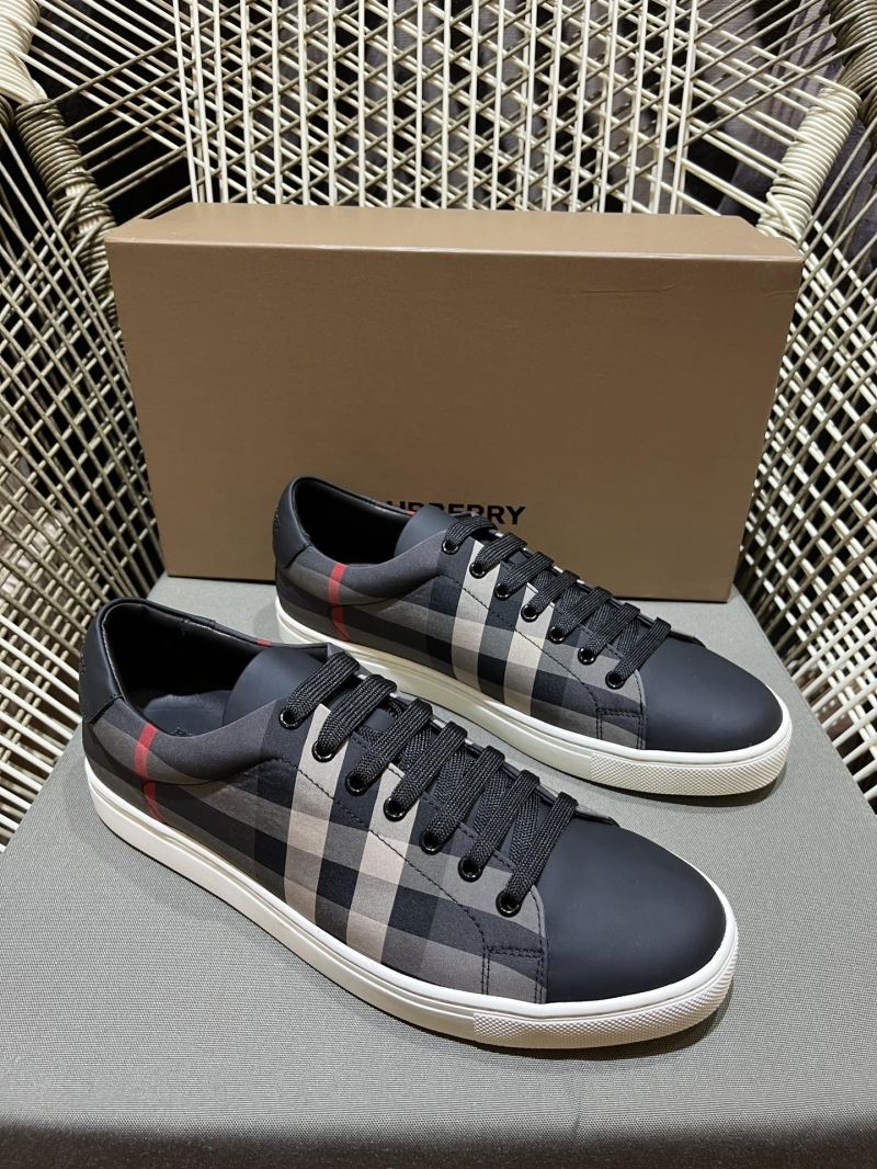 Burberry Low Shoes